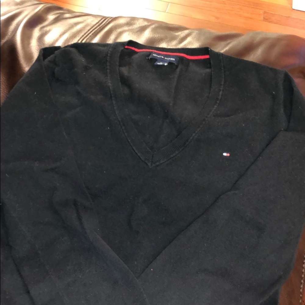 Tommy Hilfiger long sleeve v neck sweater